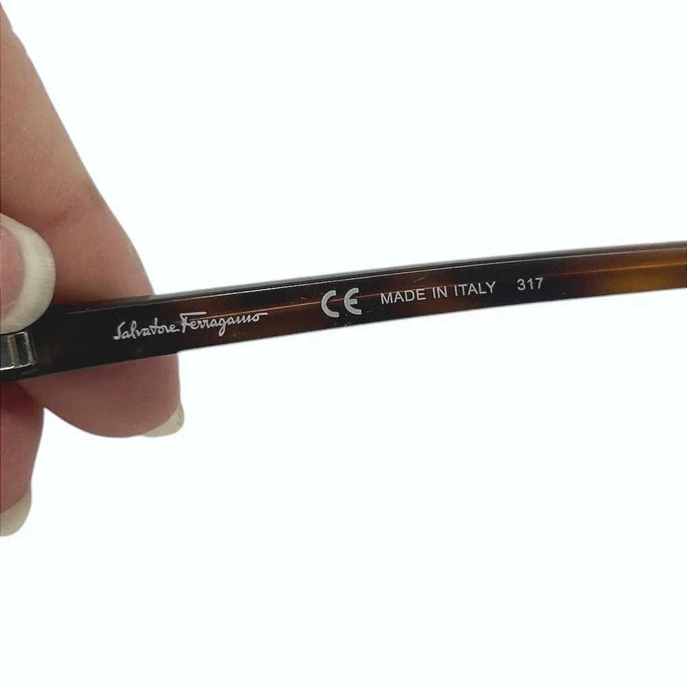 Salvatore Ferragamo key specs